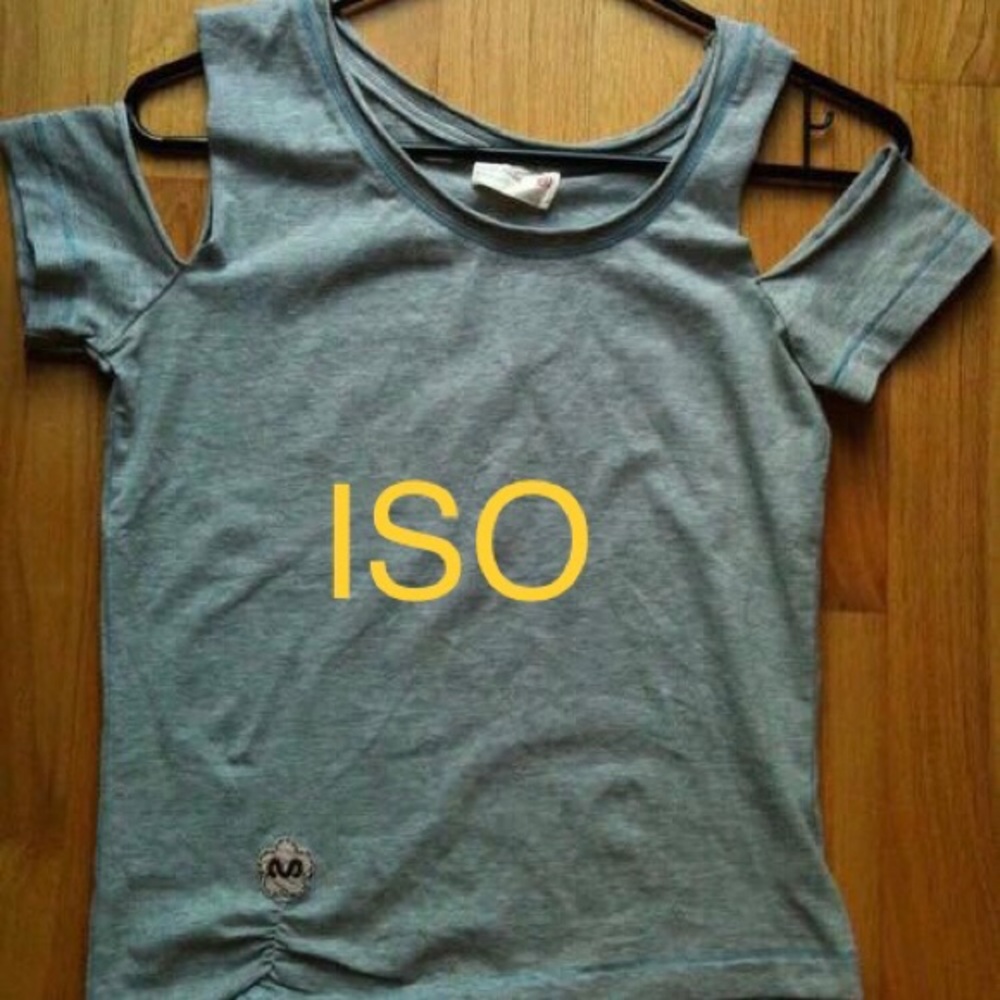 ISO Mambo cold shoulder top